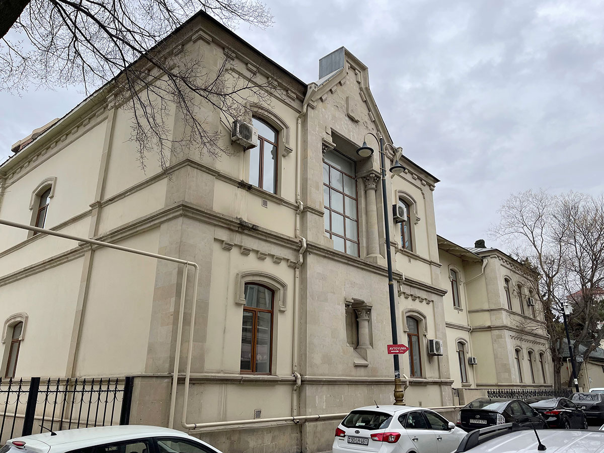 The building of the Mikhailovskaya hospital